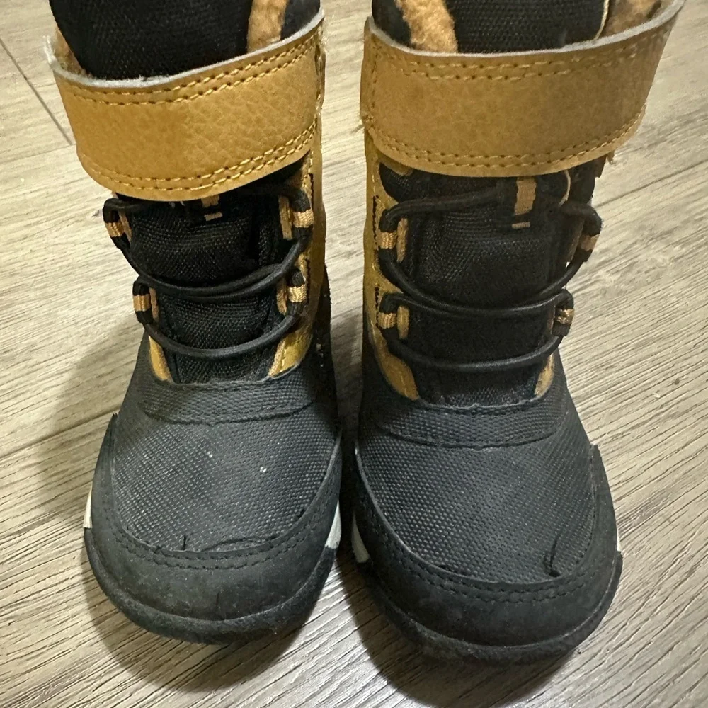 Merrell Little Kids toddler Unisex Yellow Black Snow Storm Waterproof Boot Sz 4